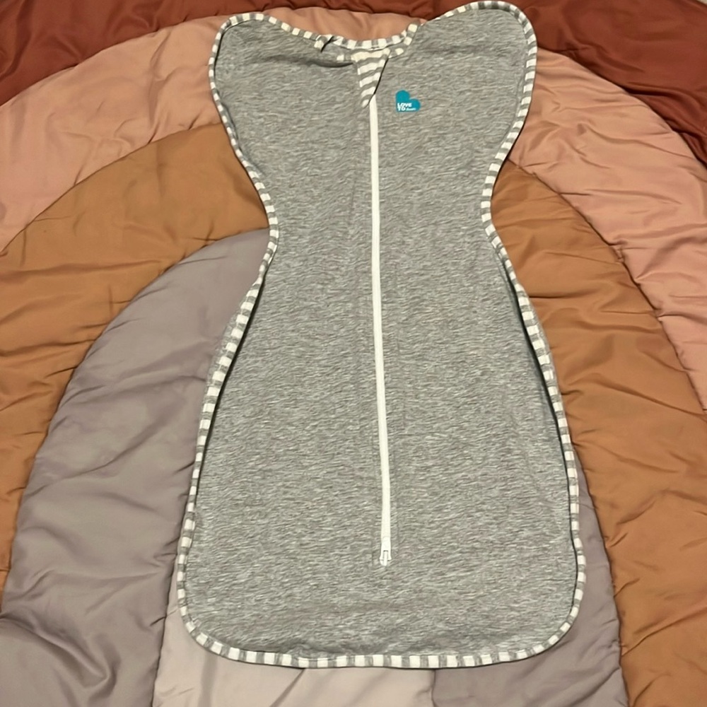 LOVE TO DREAM Baby swaddle SMALL
